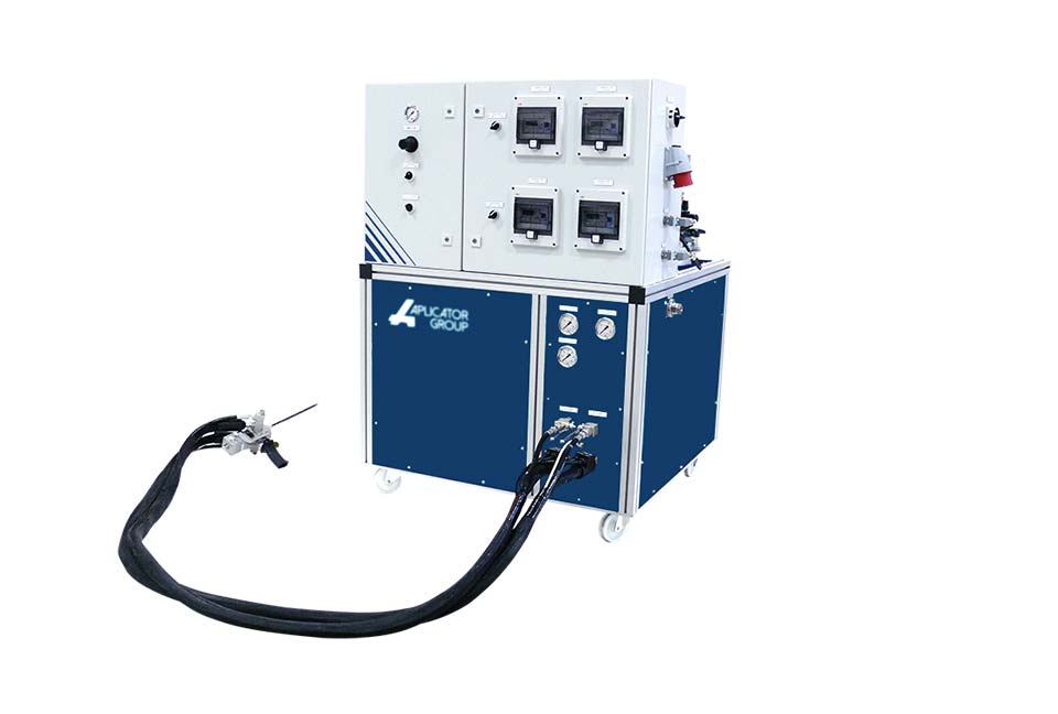 2K metering, mixing and dispensing equipment with heating system