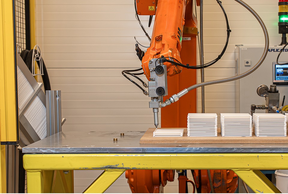 one component robot application for gasketing, sealing and bonding
